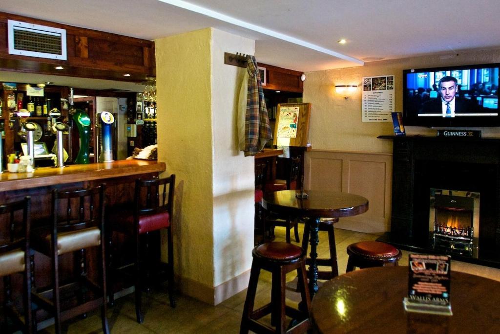 Hotel Wallis Arms Sráid an Mhuilinn Zewnętrze zdjęcie